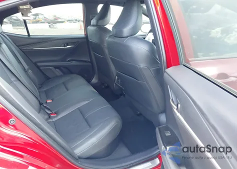 2025 Toyota Camry Xse z USA, uszkodzony, nr VIN 4T1DBADK1SU008483